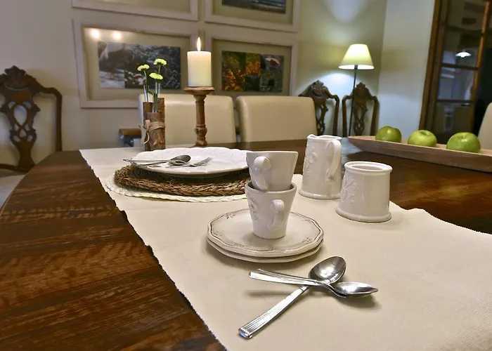 Cal Barcelo Kır Evi